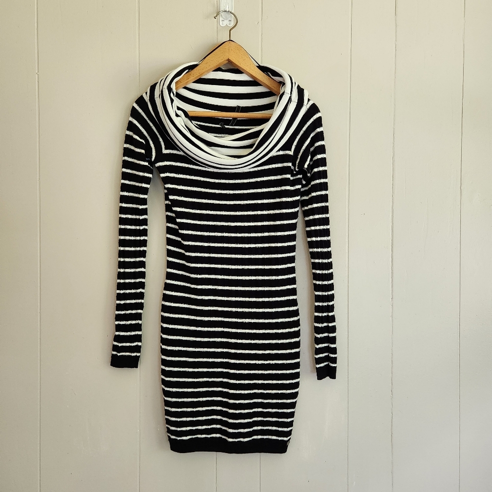 Guess knit dress cowl turtleneck bodycon black and white striped S